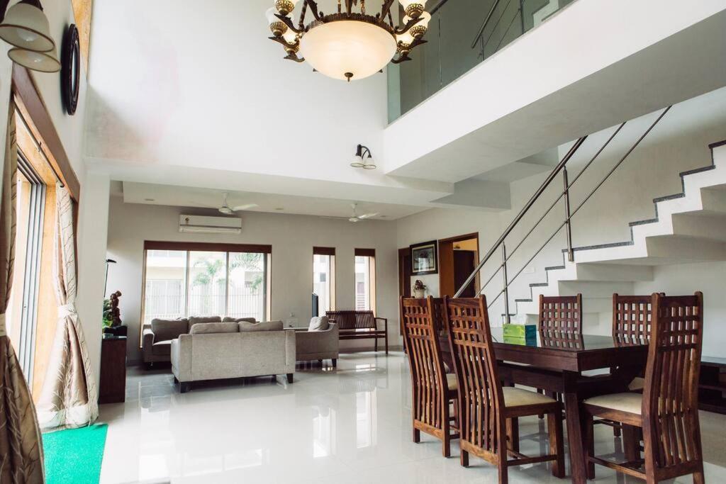 Unit 4 By Red Stone Villas Lonavala Luaran gambar
